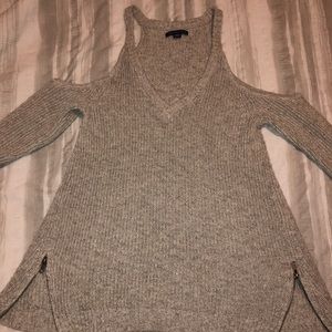 American eagle cold shoulder sweater